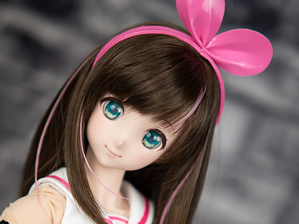 Dollfie Dream Kizuna Ai Boxopening – Video & pictures